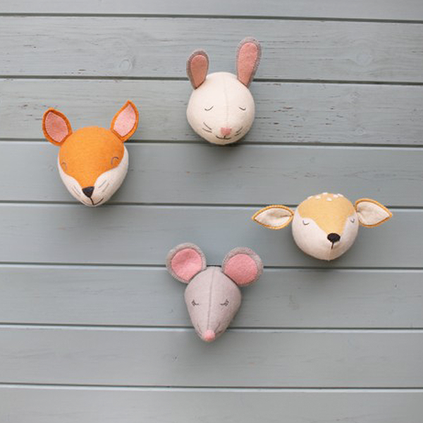 Mini Sleepy Deer Wall Hanging - Insideout